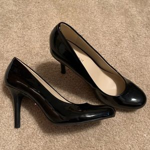 Black Nine West pumps